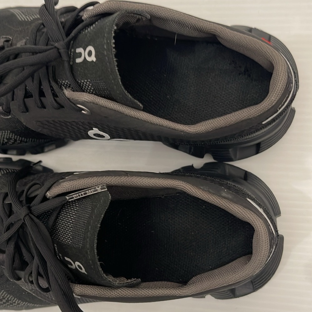 On Running Black/Gray Cloud Sneakers - Picture 7 of 8